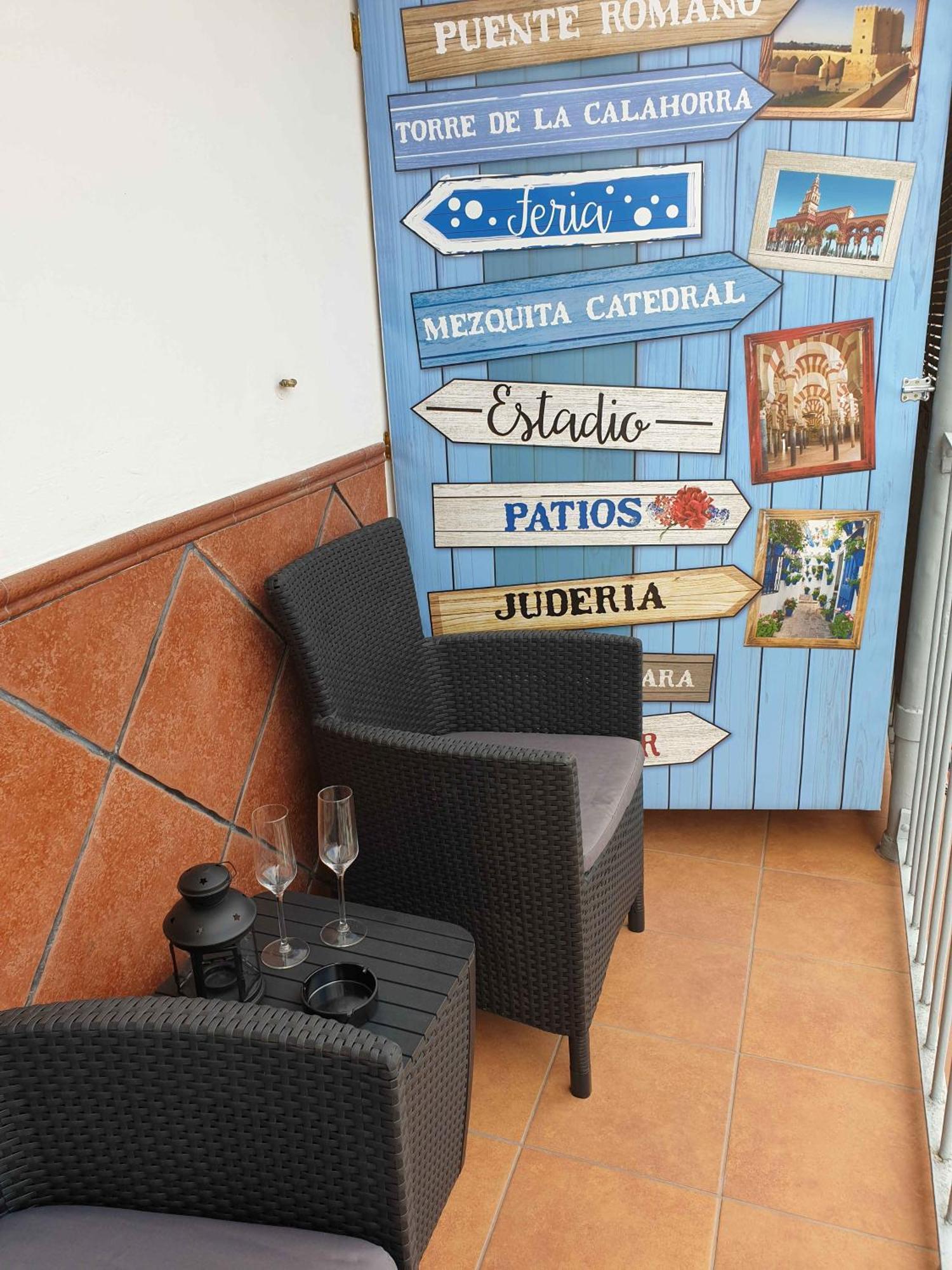 Apartamentos En Cordoba, Puente Romano Y Torre Calahorra מראה חיצוני תמונה