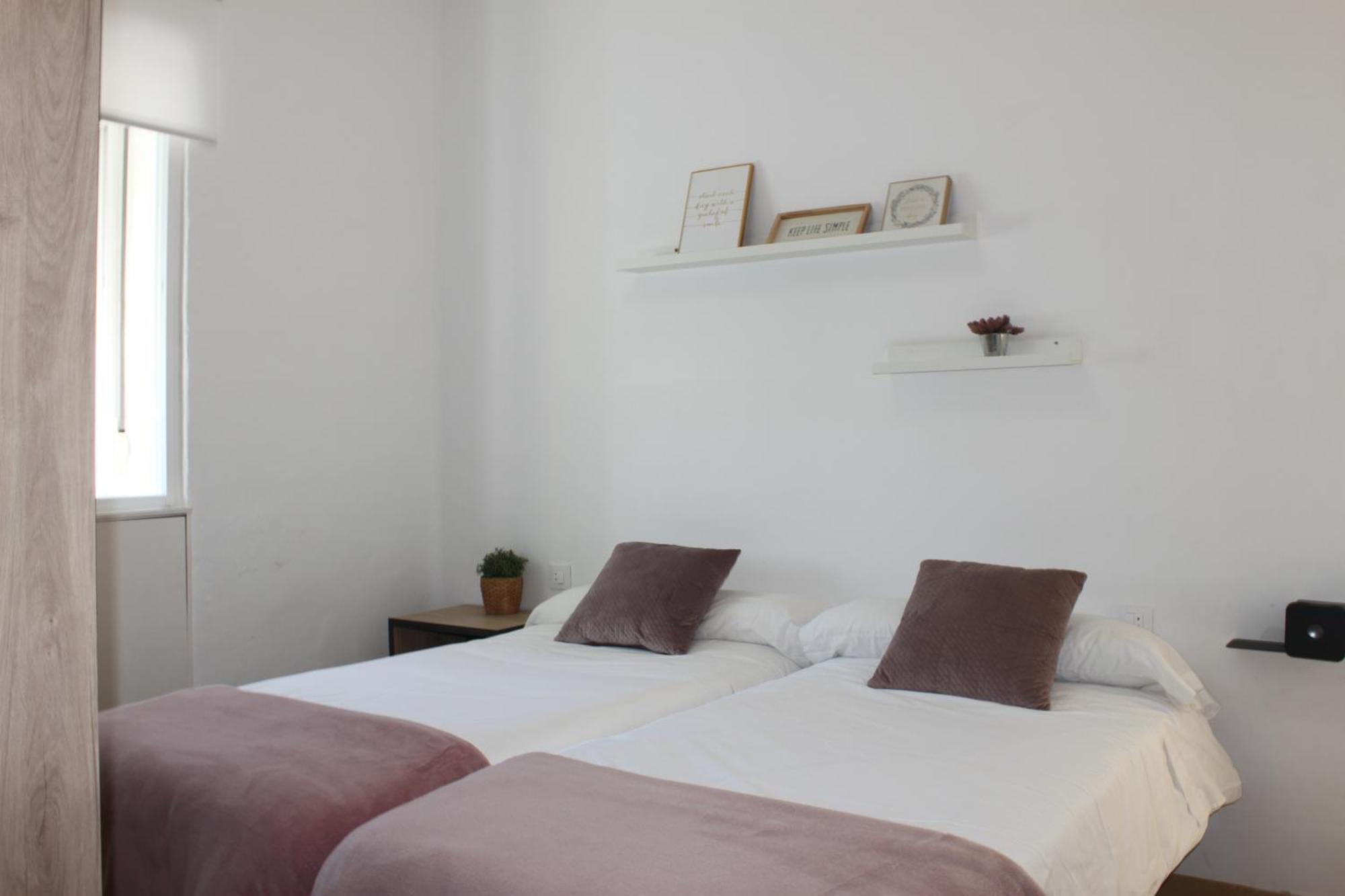 Apartamentos En Cordoba, Puente Romano Y Torre Calahorra מראה חיצוני תמונה